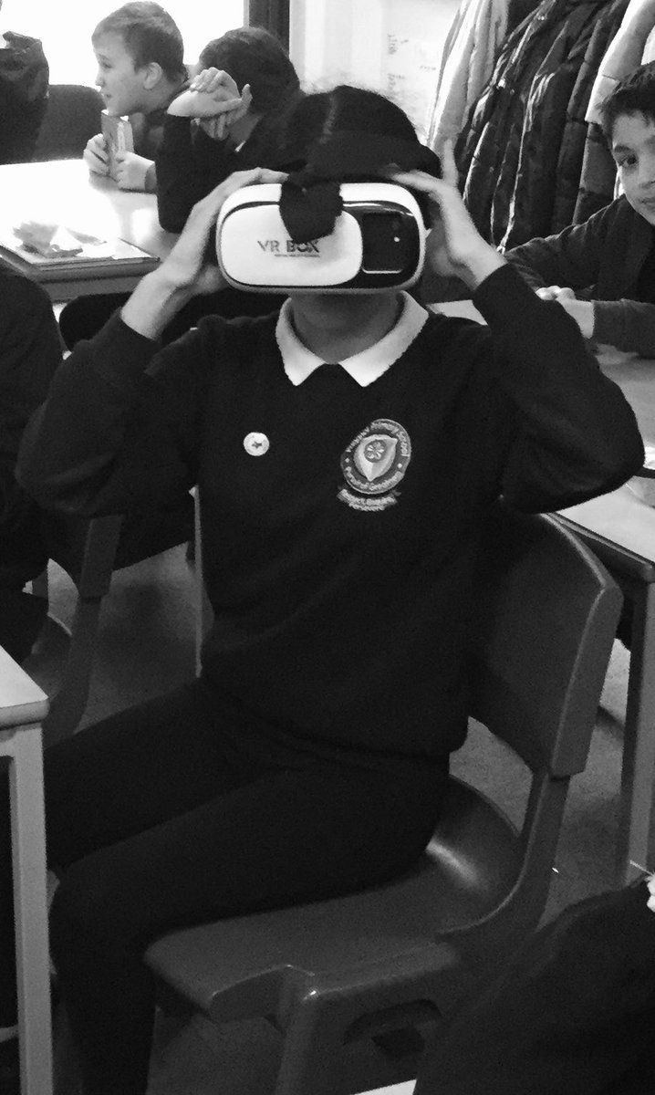 MissPalliser's tweet photo. Huge thank you to @AVFCFoundation for our Incredible Vision with Villa workshop this morning! We learnt so much about how important our sight is, not just in sports (although we love sports in 6A) but for our learning and everyday lives! Keep your eyes peeled for more updates! https://t.co/qrIkOo5CFg