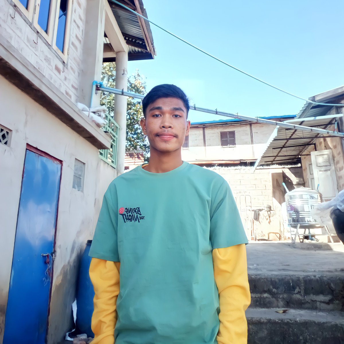 tun_linhtet's tweet photo. #NewProfilePic https://t.co/NSFMOXGGh0