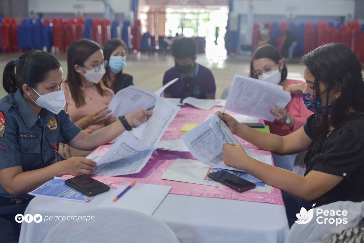peacecropsph's tweet photo. DIGITAL SOLUTIONS TO BRIDGING SOCIAL DIVIDES
The training on the conduct of a mock survey on Community-Based Monitoring System (CBMS) for LGU Gingoog City culminated in a...
MORE ON: https://t.co/EPsxuB7Mso
---
#CBMS
#LGUGingoogCBMS
#DropSeedsNotBombs
#PeaceCropsPH https://t.co/YaqG0dzvZ7
