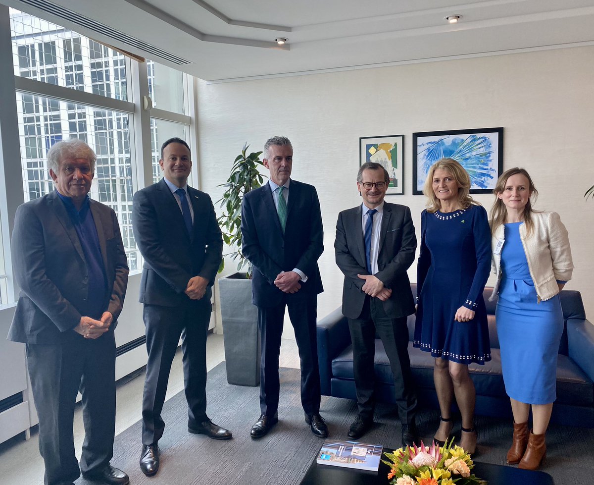 LeoVaradkar's tweet photo. Next up @Amundi_ENG, which employs 366 ppl in Dublin and has €2 trillion under management. Discussed climate finance which will be a big part of achieving 51% emission reduction by 2030 https://t.co/YlvvuffTsQ