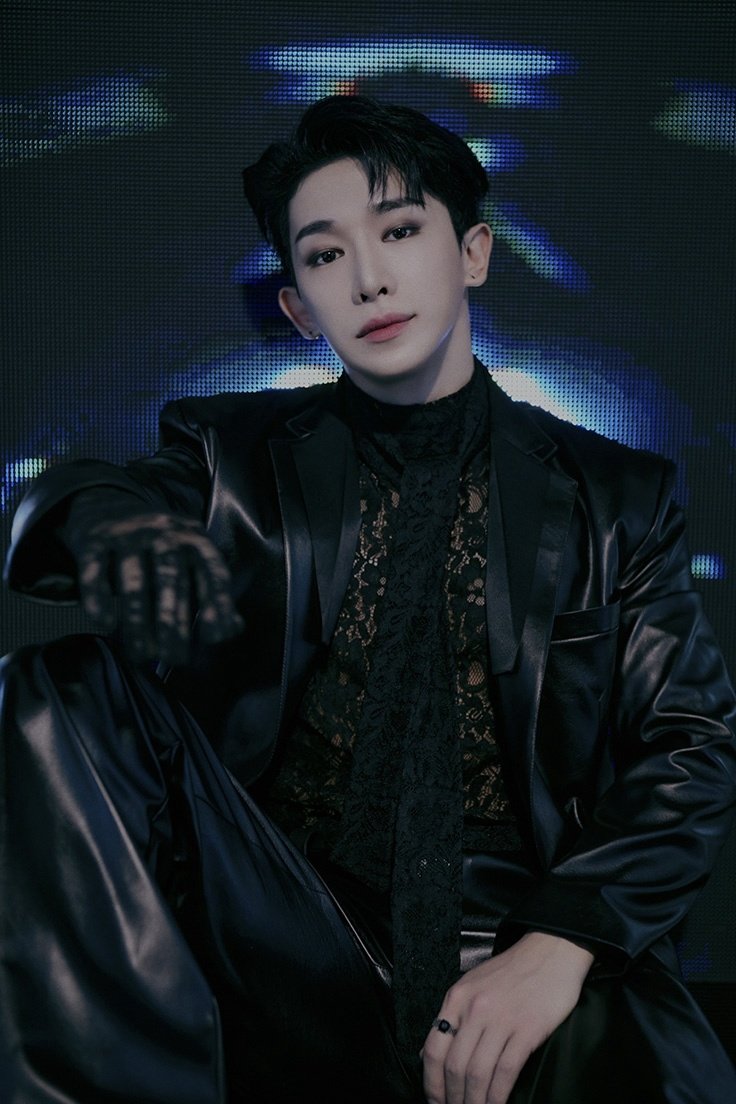 Julia_20PP's tweet photo. #WONHO_OBSESSION #WONHO #EYE_ON_YOU #OBSESSION  
Очередной шедевр нашего мужчины ❤🔥
@official__wonho https://t.co/y62TVFcYXC