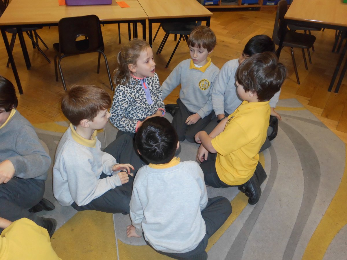 VioletClassCKIS's tweet photo. This week we are reading and discussing the book 'The Last Tree' in our oracy sessions.  We discussed the statement 'A wall makes you feel safe' on Monday and on Wednesday we talked about why we need trees. Super oracy skills everyone! https://t.co/GyidBf5tgd