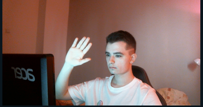 zapraszam na strumyk poranny 
twitch.tv/deeruuu