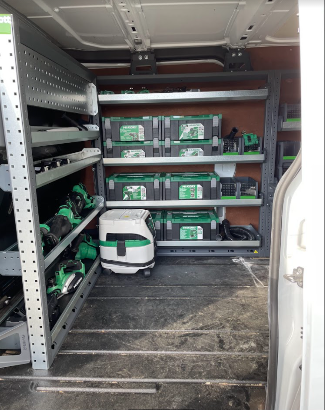 La modularité de nos tablettes vous permet d'y stocker vos mallettes et outils électriques en toute simplicité.  😉

✅RDV ici : bit.ly/3gOm7at

#aménagementdevehicules #bottsmartvan #worksmartbott