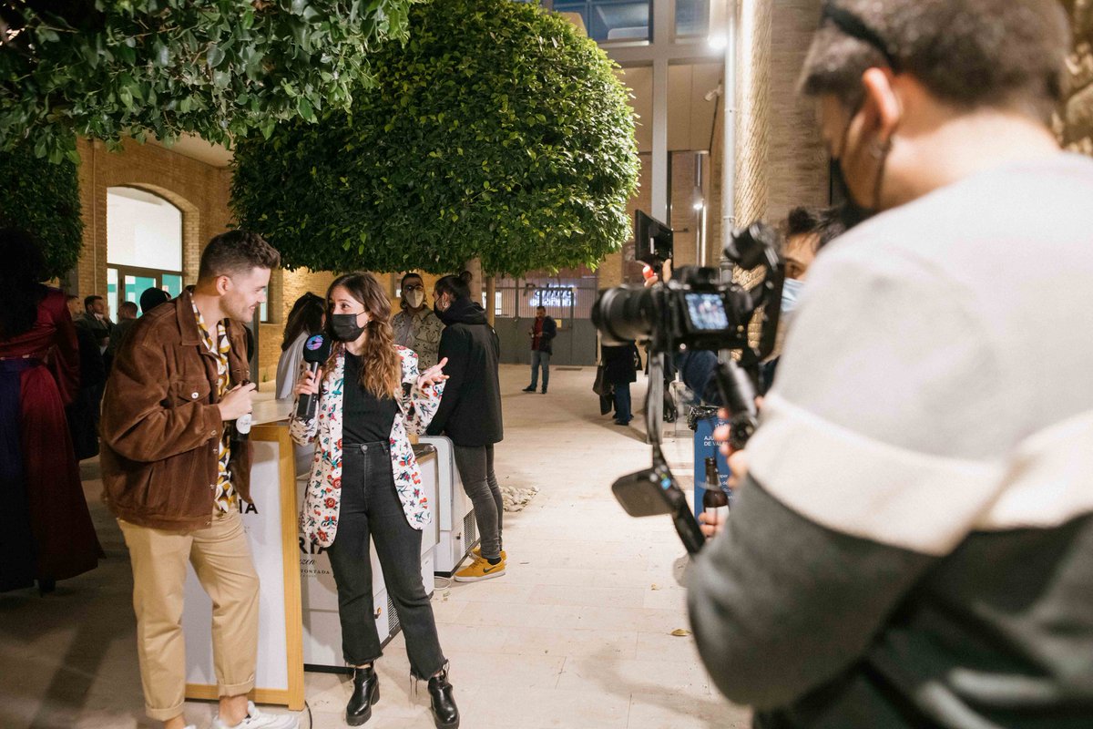 emmatomas_'s tweet photo. Vam viure una nit bonica als #PremisTresdeu ✨💘

Ací un xicotet resum d'algunes de les entrevistes que prompte voreu a @PomeloTelevisio 

Fotos 📸  @GarayGreen https://t.co/0tfhSkgOg1