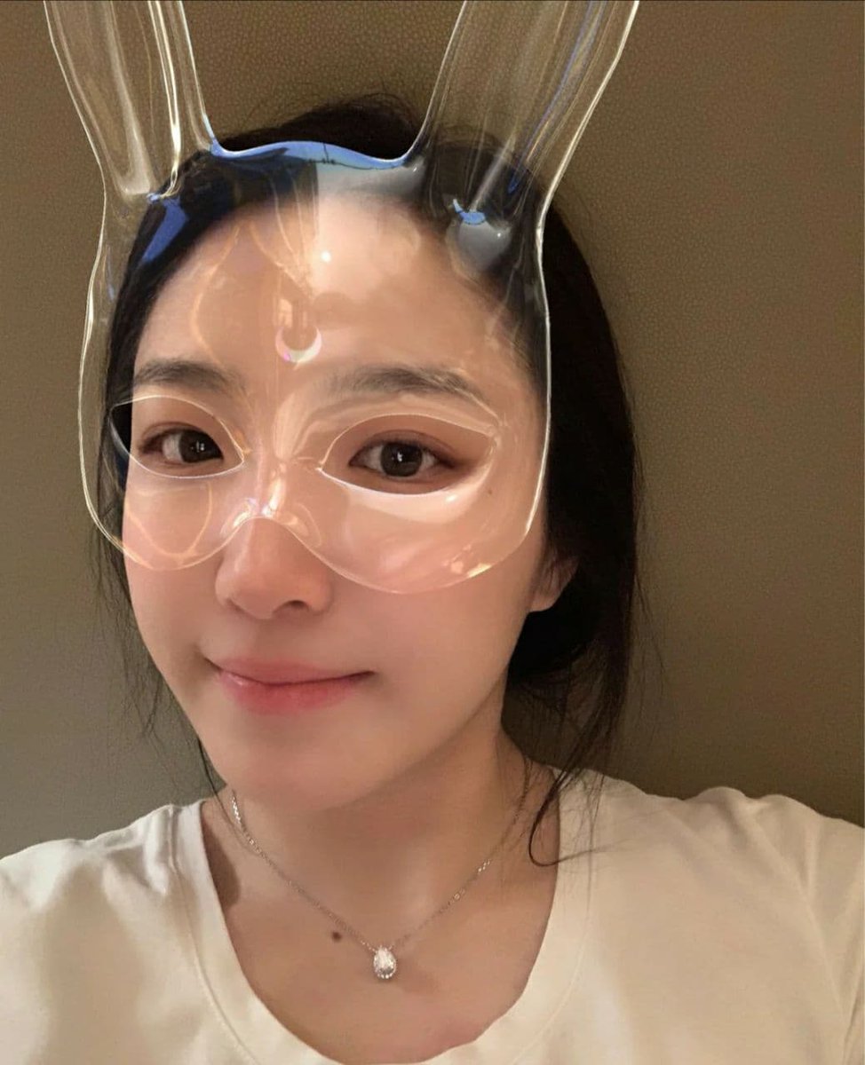 1828_sandy's tweet photo. Good evening, have you had dinner yet?😛 https://t.co/R2ltIwqEIT