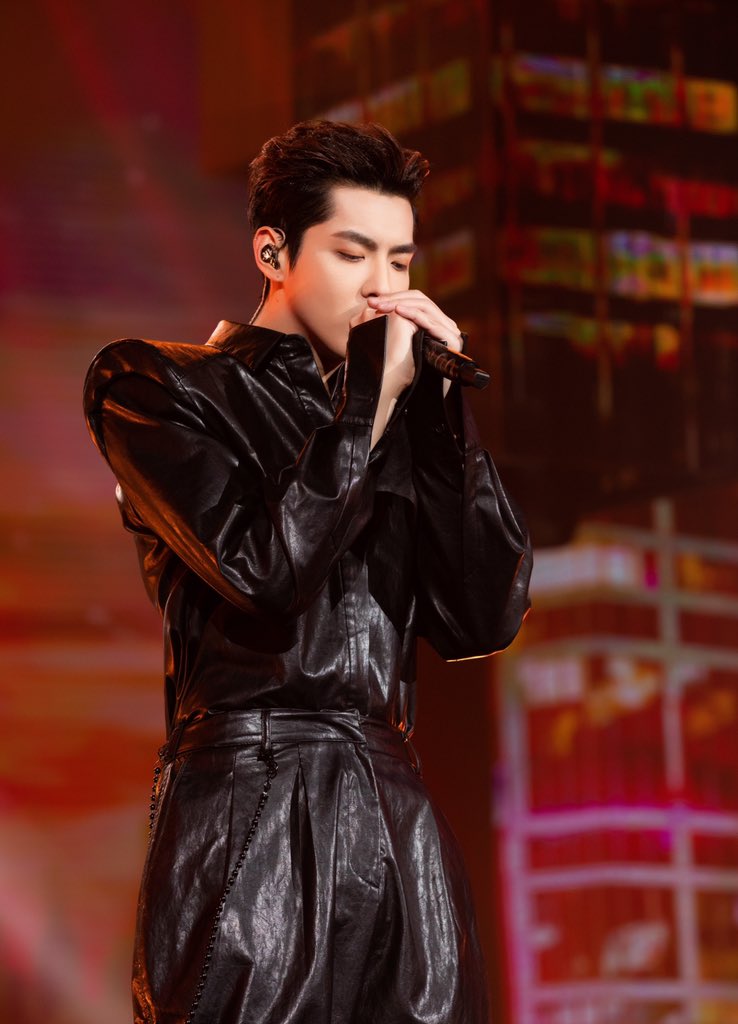 KrisWuMyanmar's tweet photo. As Kris Wu has always paid attention to charity,we follow his steps in doing charity. 

On this special day,Myanmar Meigeni made some charity,i.e, donation money to orphans, strayed animals &amp; IDPs.

Hope our donation will be a help for the needy.

#KrisWu https://t.co/my1MNfZkyl