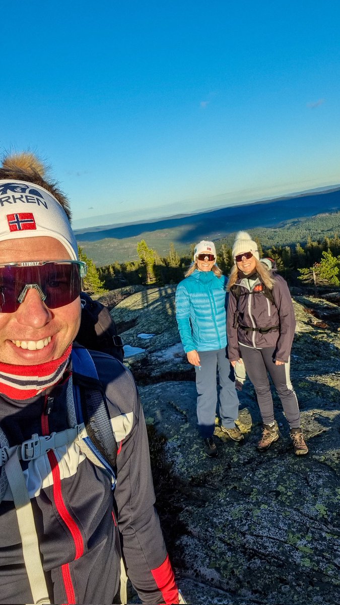 TorsteinEriksen's tweet photo. Okay, what's up now then?! These two extraordinary girls will do a rally together😍 After all these years of friendship I trust you @Mollysport, but please stay on the road and listen to your beautiful co-driver @LineLykkeJense1😇 Good luck this weekend🤞🏻 #RallyNM #Numedalsrally https://t.co/sNnK2xVN5H