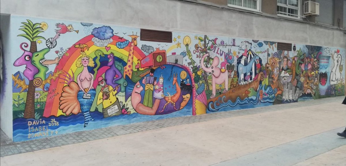 Convidem a pujar aquest matí 16 de Febrer al Carreró de la Bassa. Fer-vos fotos amb els murs abans d'aquest "assassinat cultural" i compartir.
Que es veja i s'escolte, que no sols hi ha una veu: Els murals són de totes, ja n'hi ha prou de tapar l'ART!
