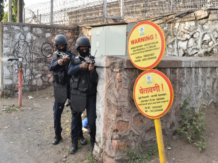 CISFHQrs's tweet photo. “Preparedness never caused a war and unpreparedness never prevented one.” 
#CISF conducted a multi agency mock drill on "armed attack" @ CISF Unit ASG Mumbai. 

#PROTECTIONandSECURITY #Preparedness 
@HMOIndia 
@MoCA_GoI   
@PIBHomeAffairs https://t.co/HCeGWeGBev