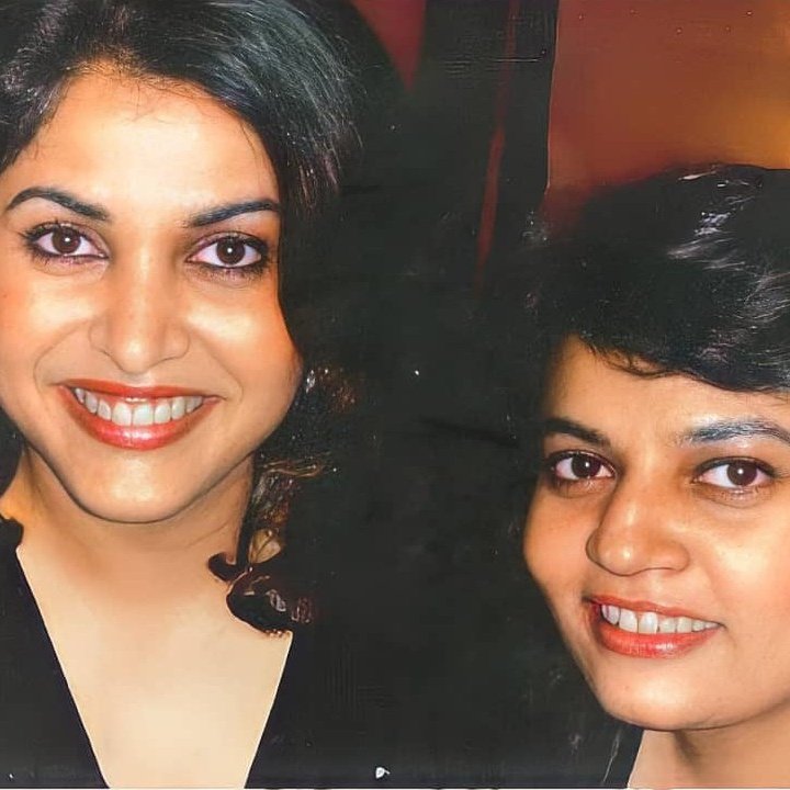ElianeSimone3's tweet photo. Having a sister is having a friend forever, sister is that person who will keep your secrets forever, is someone who will always help you. Sister is a special bond for life! ❤️🤗 @meramyakrishnan #ramyakrishnan Photo of our dear Sayfa we love you Sayfa ❤️ @dewan_sayfa https://t.co/Z6pr40AuJk
