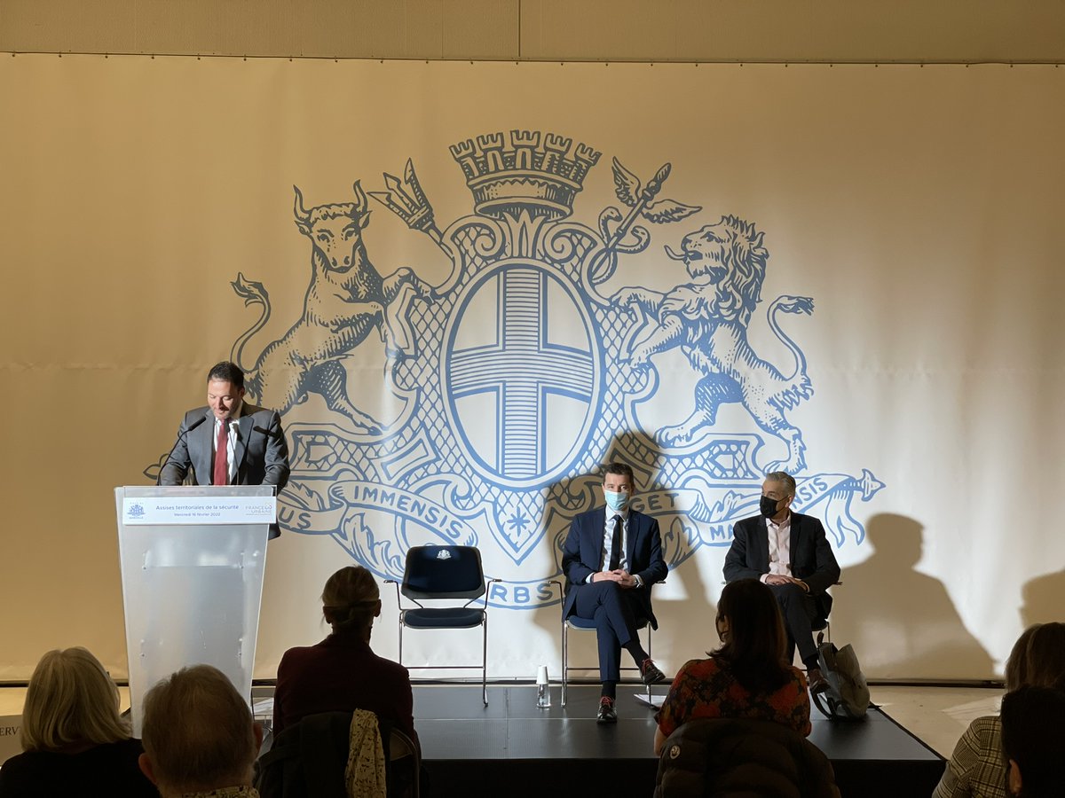 France_urbaine's tweet photo. [#Securite 👮‍♂️] Aujourd'hui, 5e &amp; dernière étape pour les concertations !

📌 5e étape : #Marseille 

Objectif : échanger avec les acteurs de terrain sur leurs besoins et priorités pour faire des propositions constructives aux candidats à la #Presidentielle. 

#Assisesdelasecurite https://t.co/Hwzqw85eCc