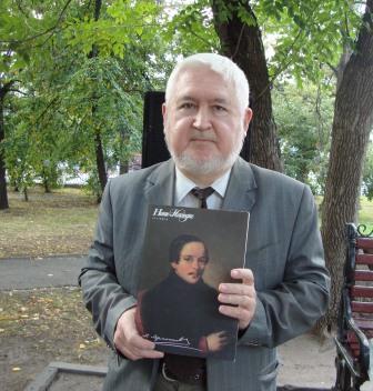lermont22's tweet photo. В 2014 году, в год 200-летия со дня рождения Михаила Юрьевича Лермонтова, по инициативе Сергея Борисовича Петрова, ульяновского краеведа, ученого, историка библиотеке №22 было присвоено имя Лермонтова и открыто литературное кафе «Максим Максимыч».

#ОнЛюбилГород https://t.co/ddbjTl109E