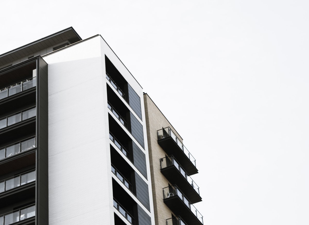 RezbuildProject's tweet photo. #REZBUILDProject has tested and optimized several technologies at three different demo sites from Europe. Do you want to learn more about the main characteristics of these buildings?
👉 https://t.co/cVQFRu6UBp https://t.co/4osmzXgiL7