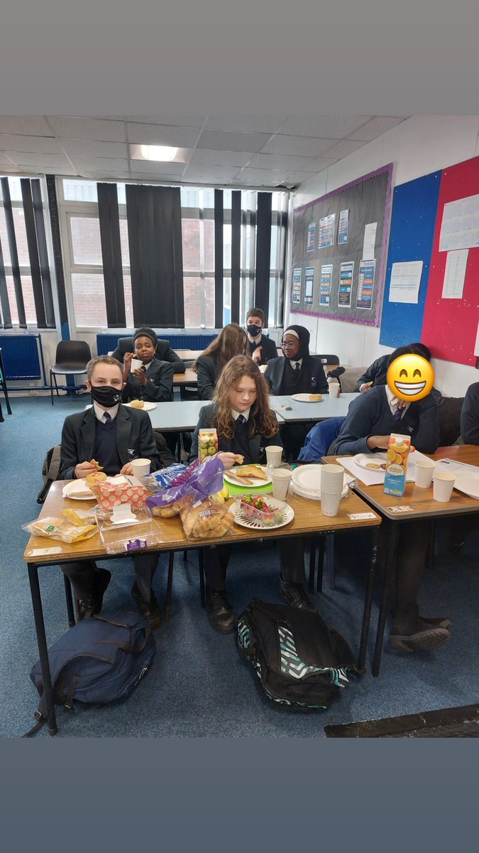 Another winners breakfast! 🥐🥖🍩🍪

8 Farah were the merit champions this week👏🏻 

Da Iawn, you have made <a href="/hAitbrahim17/">Mrs Ait-brahim</a> and I very proud! 🌟🤩

#TheWillowsWay #ChampionsBreakfast #WeBringOurBest