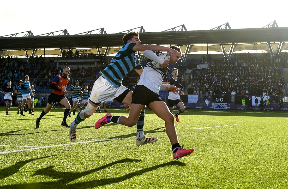 LeinsterBranch's tweet photo. FULL-TIME: @bankofireland #LSSC first round:

@StGerardsSch  12
@NewCol_Official  31

#FromTheGroundUp #NeverStopCompeting https://t.co/JM7GZvQDsb
