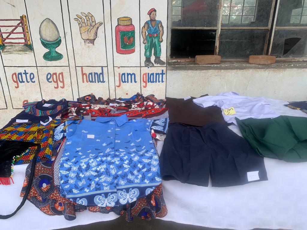PlanZimbabwe's tweet photo. The SAGE market fair was at Nenowe Hub in Chimanimani with more exciting exhibitions!
#SAGEntastic #leavenogirlbehind #ISOP
The fair is facilitated by @PlanZimbabwe with the @MinofWomenZim @MoPSEZim @moysarzim supported by @FCDOGEC @FCDOGovUK 
🇬🇧 @UKaid https://t.co/OgsLn59djm