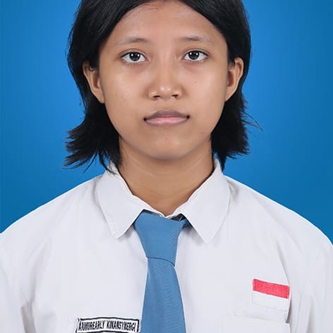 illoetsstudy's tweet image. halo maaf baru aktif lagi, bantu rt yaa, ini kakak saya dari tanggal 14 belum pulang sama sekali, terakhir kali memakai jaket abu-abu, rambut pendek sekali dan memakai kacamata, apabila melihat/berpapasan segera kontak saya ya! terima kasih. informasi sekecil apapun berharga.