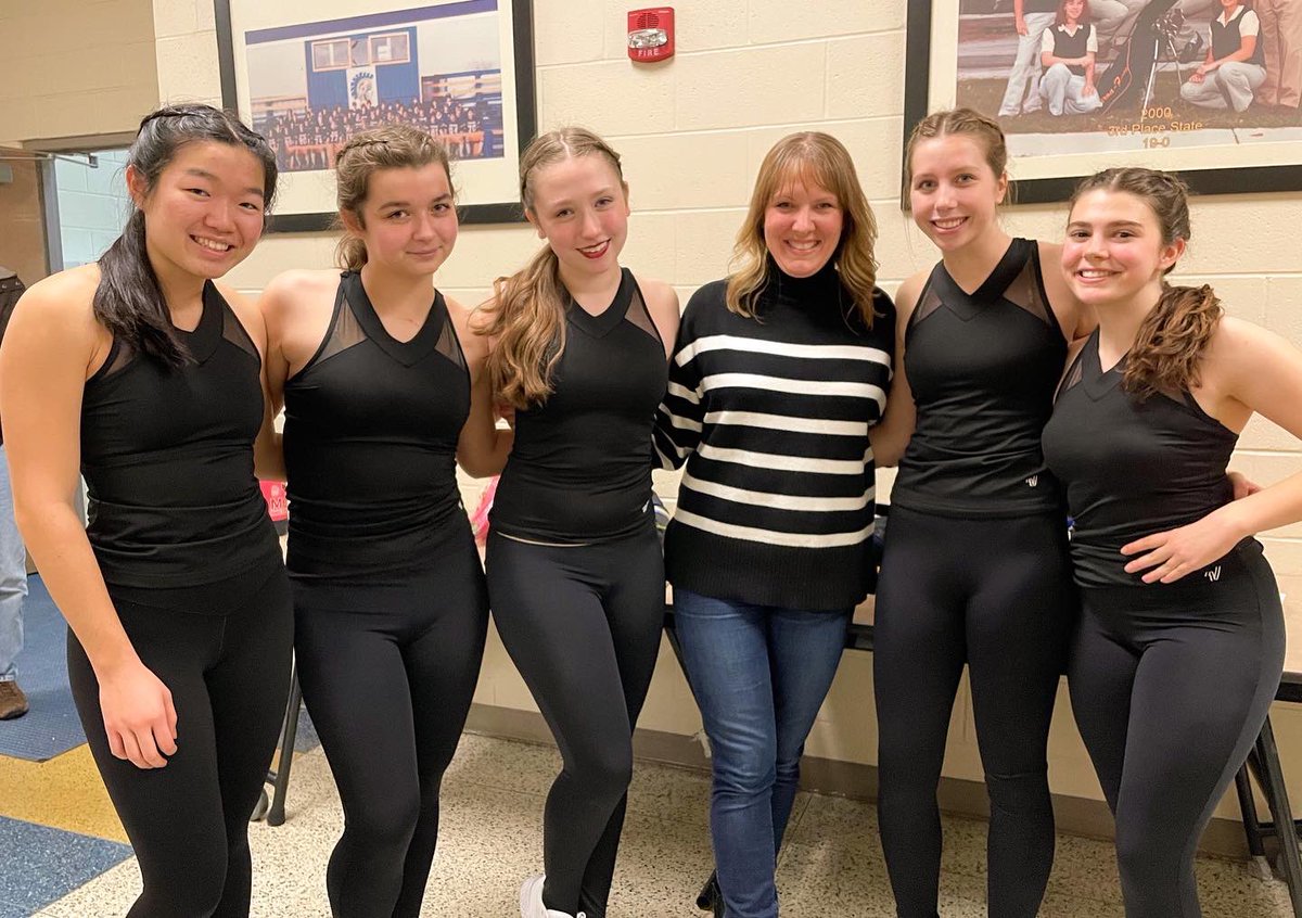 MFHSTrojanettes's tweet image. Yesterday we celebrated our seniors Hannah Wright, Paige Shull, Kassie Bankson, Serena Tuan, and Rachel Wisner. We will be closing out the 2021-2022 season this Friday at the boy’s basketball game! 💛💙