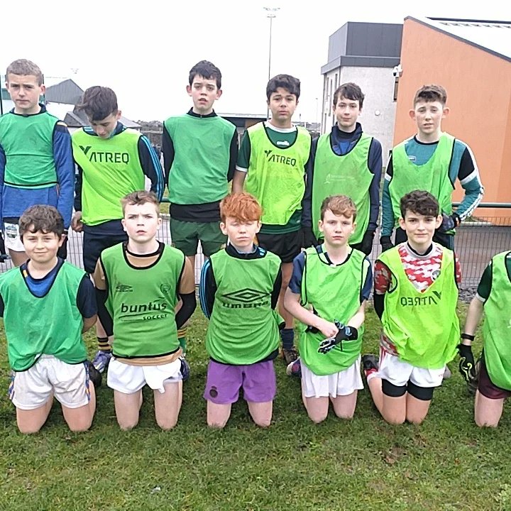 DuaghJohn's tweet photo. Well done to St Michael's college Listowel &amp; Tralee CBS who braved the elements today to play in a 1st year 12 aside Super-touch blitz. Well done to both schools, ref Eamon Moran and teacher Cormac Mulvihill who managed St Michael's today. https://t.co/Yv4bZyaCvm