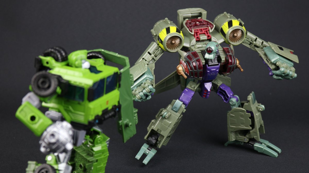 Transformers Reveal The Shield LUGNUT Rts Voyager 