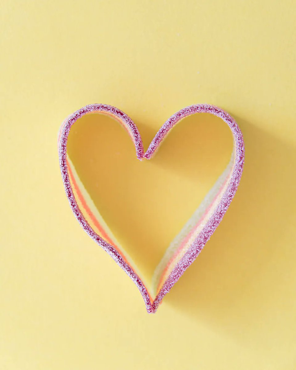 linaphotography's tweet photo. 𝐻𝑒𝓁𝓁𝑜 𝓂𝓎 𝐿𝑜𝓋𝑒!
.
.
.
#valentinesseries #sweets #photographybylina #productphotographermanchester #manchesterphotographer https://t.co/UEdDBft0kB