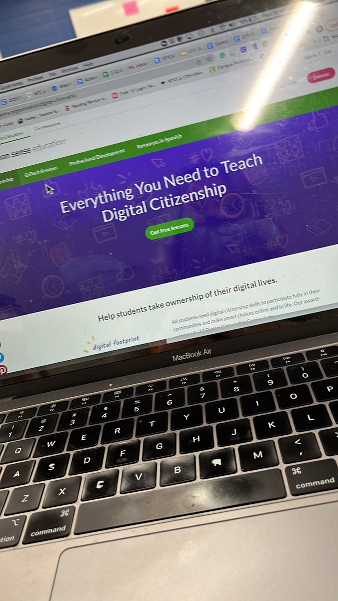 working with lake county coaches to embed digital citizenship literacy into core disciplinary content. @LakeCountyES <a href="/LaurenLipsey/">Lauren Lipsey</a> <a href="/JulieHStern/">Julie Stern</a>