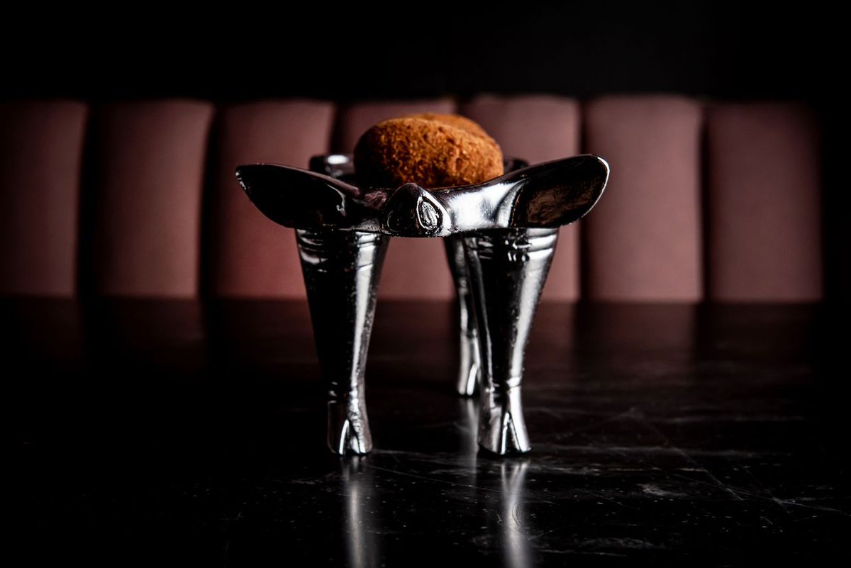pigtailcocktail's tweet photo. Our Reverse Irish Carajillo and Croquetas de Jamón Ibérico are must-tries at #PigtailCocktail. 🐽🥃 Book now: https://t.co/d1aOoRsCe4. https://t.co/8MUadF2Mna