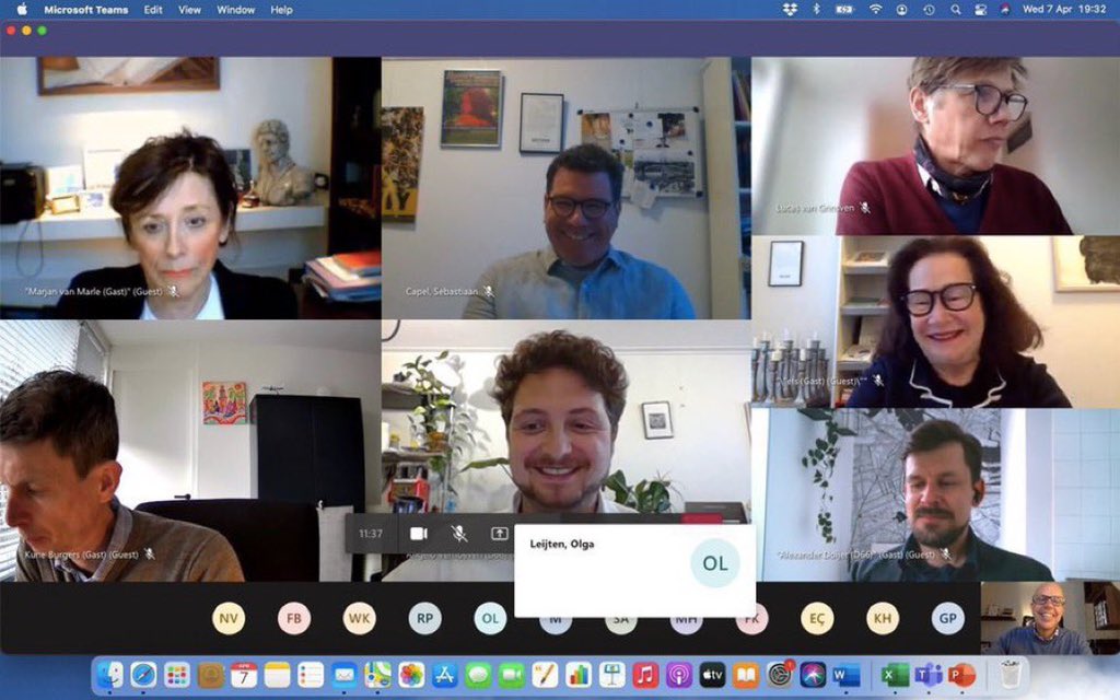 Vanavond is de fractie van <a href="/D66Zuid/">D66 Amsterdam Zuid</a> weer live te volgen tijdens de vergadering van de stadsdeelcommissie. Oa over #buurtreferendum #Willibrordusgarage en #verkeersveiligheid . Heb je input? Laat ons gerust hier weten! ⬇️ <a href="/StadsdeelZuid/">Stadsdeel Zuid</a> #D66 🎥 zuid.notubiz.nl/live