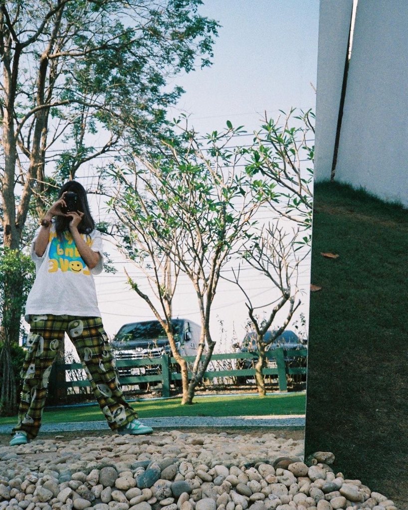 AIMinstagram tweet media