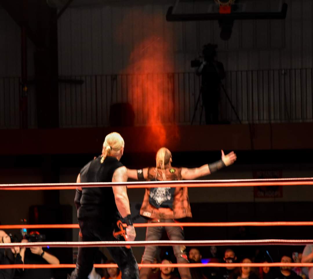 JasonFnGory's tweet photo. From a lacerated sky #InfectTheWorld #NewAgePlague https://t.co/jI4KPmkezT
