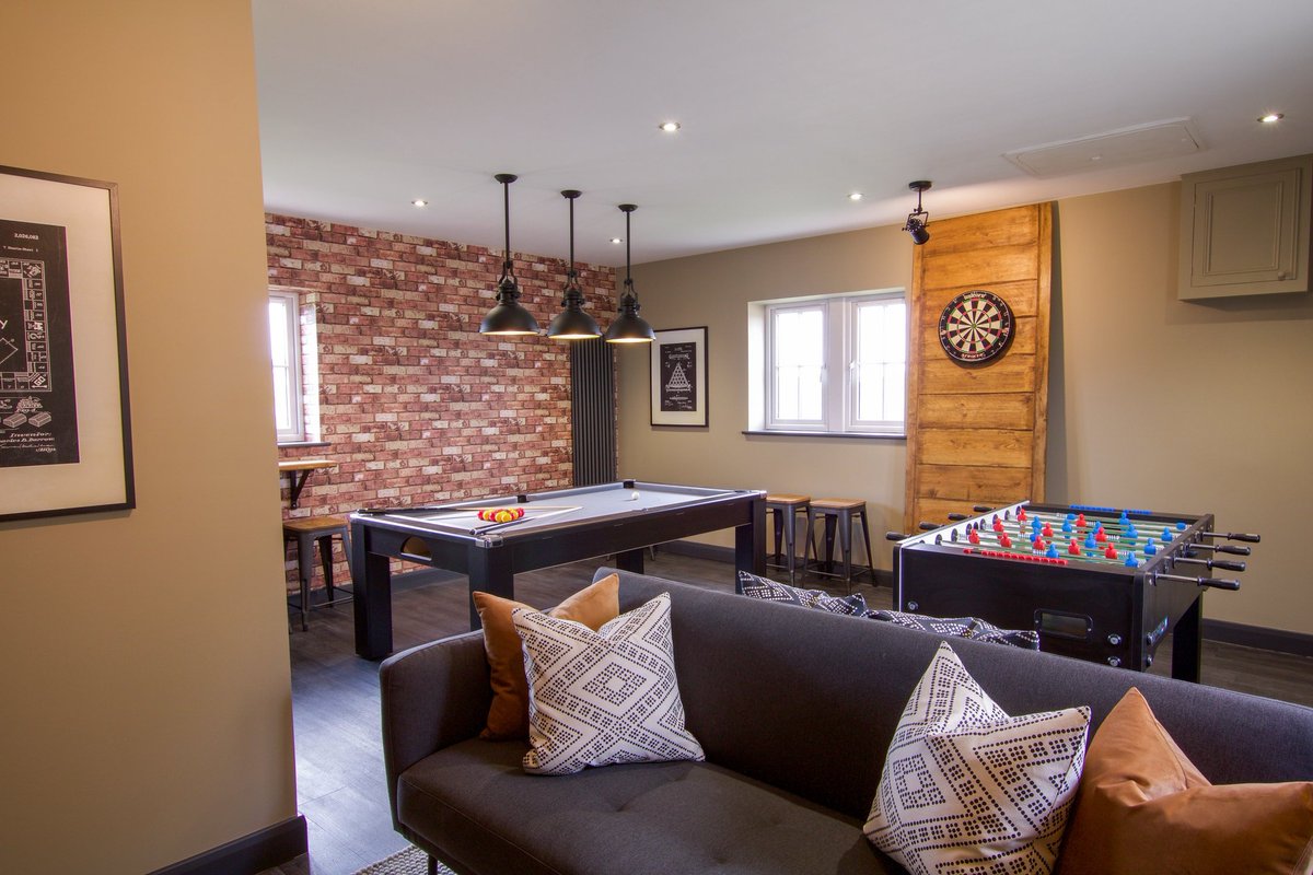 Did someone say mid-week offer in March? ... 👀
Waterloo Lodge is one of our larger homes, sleeping up to 12 guests!
 
28th Feb – 03rd March 💰: £950
07th March – 10th March 💰 : £950
21st March – 24th March 💰 : £950
28th March – 31st March 💰 : £950
 holidayathome.co.uk/accommoda.../w…