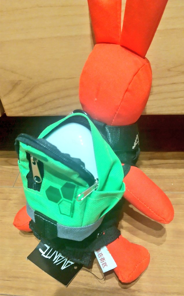 bee_keeper_ao's tweet photo. 九龍商店街区❌AVANTE
ダブルネームラビット🐰

マイクロプレキャリ着せて
ログインボーナスの
BLKFOXミニパッチがピッタリ！

背中のリュックにはOPKIX！

勝手にコラボ祭り♪
└(ﾟ∀ﾟ└)　(┘ﾟ∀ﾟ)┘ https://t.co/2228pyXo0C