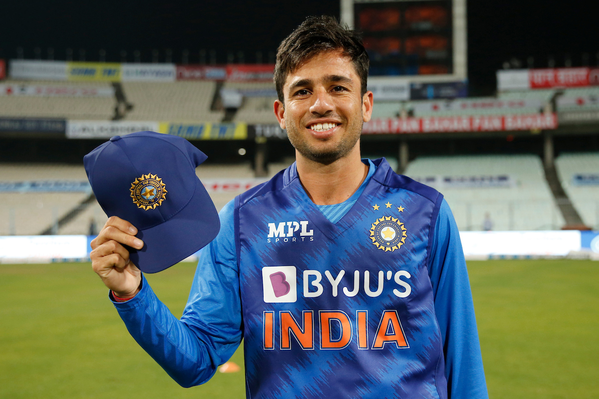 IND vs WI Live: Fast-tracked to Team India, youngster Ravi Bishnoi makes T20I debut against West Indies - Follow Live Updates