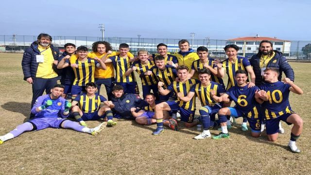 U19 Ligi: Nasadoge Menemenspor  0 - Ankaragücü 1 sporanki.com/haber/u19-ligi…