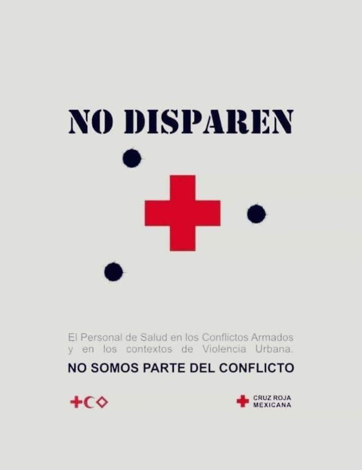 SaskiaHernandez's tweet photo. Indignante en Chiapas resulta baleada ambulancia de Cruz Roja. Por fortuna no se reportan socorristas heridos pero es lamentable la violencia que alcanza ya a quienes actúan de manera imparcial y humanitaria.
#NoDisparen
#CruzRoja
#Chiapas https://t.co/JA7GNS2GTN