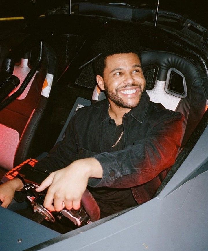 Happy birthday to the weeknd he turns 32 today! 