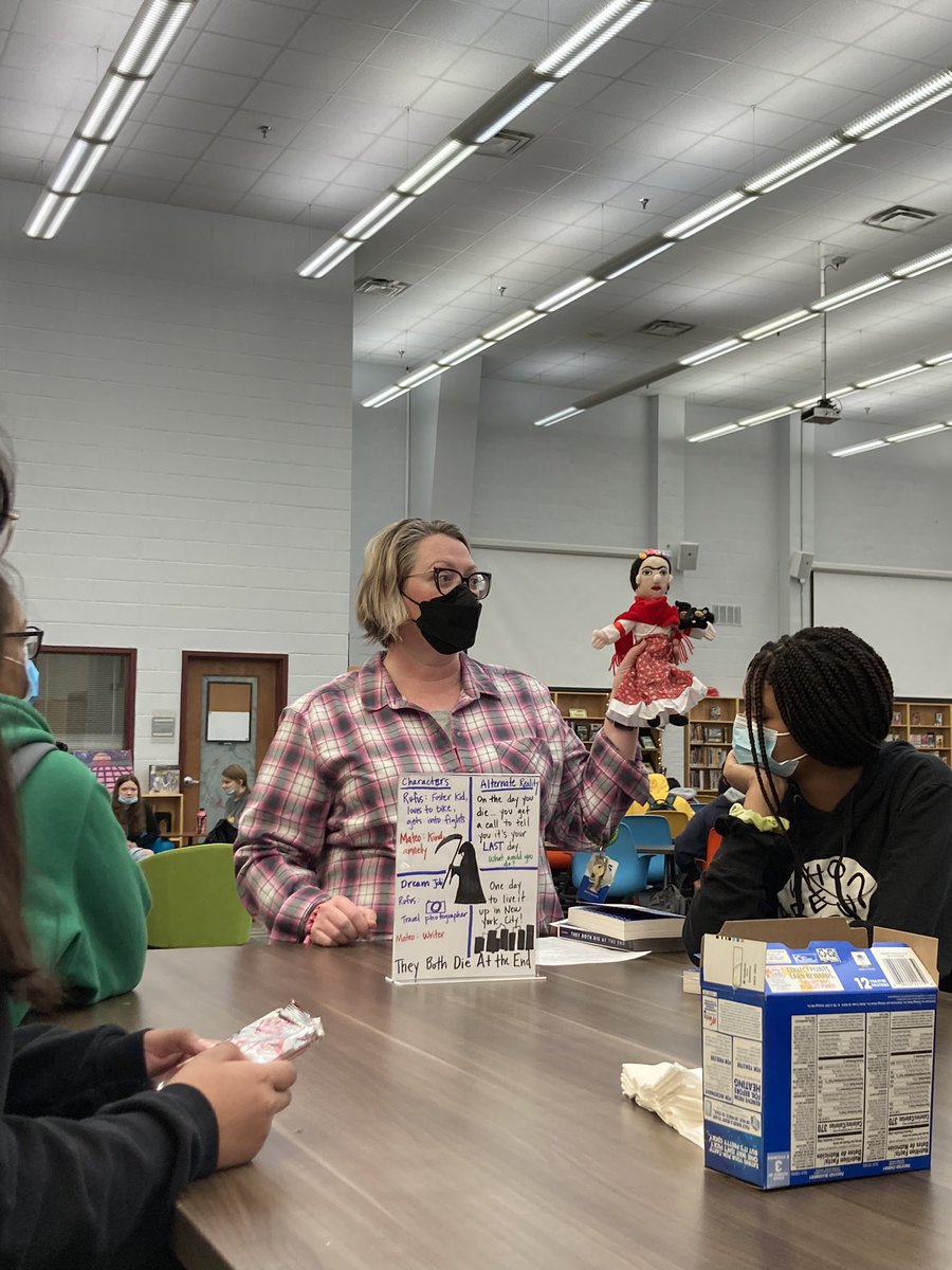 First @ProjectLITComm book club this morning @FultonHigh! Great turnout! We love Mateo + Rufus! #theybothdieattheend (check out that #FridaKahlo talking stick!)
