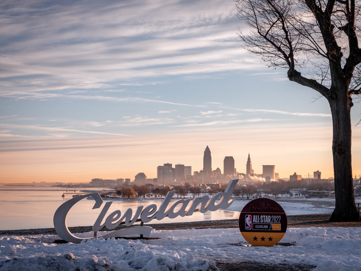 Happy #216Day, Cleveland ❤️💛

📸 <a href="/GabeWasylko/">Gabe Wasylko</a>