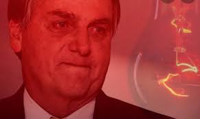 NiltoTatto's tweet photo. Biroliro, o ex-tenente que dizia que acabaria com o comunismo, na Rússia, se dobra à bandeira vermelha, homenageia os soldados do Exército Vermelho da União Soviética e se coloca como vassalo de Putin ex-agente da KGB.
#BolsonaroComunista? https://t.co/rhQZDDJtPy