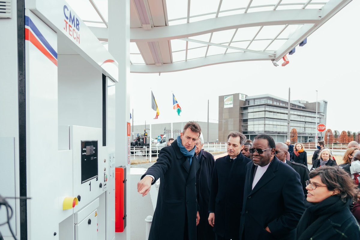 CMB.TECH (@cmb_tech) on Twitter photo It was an honour to welcome Namibian President Geingob, and Belgian Prime Minister <a href="/alexanderdecroo/">Alexander De Croo 🇧🇪🇪🇺</a> .
Through this visit, the Namibian president wanted to be informed about the hydrogen strategy of Belgium, @PortofAntwerp and CMB TECH. It was an honour to welcome Namibian President Geingob, and Belgian Prime Minister <a href="/alexanderdecroo/">Alexander De Croo 🇧🇪🇪🇺</a> .
Through this visit, the Namibian president wanted to be informed about the hydrogen strategy of Belgium, @PortofAntwerp and CMB TECH.