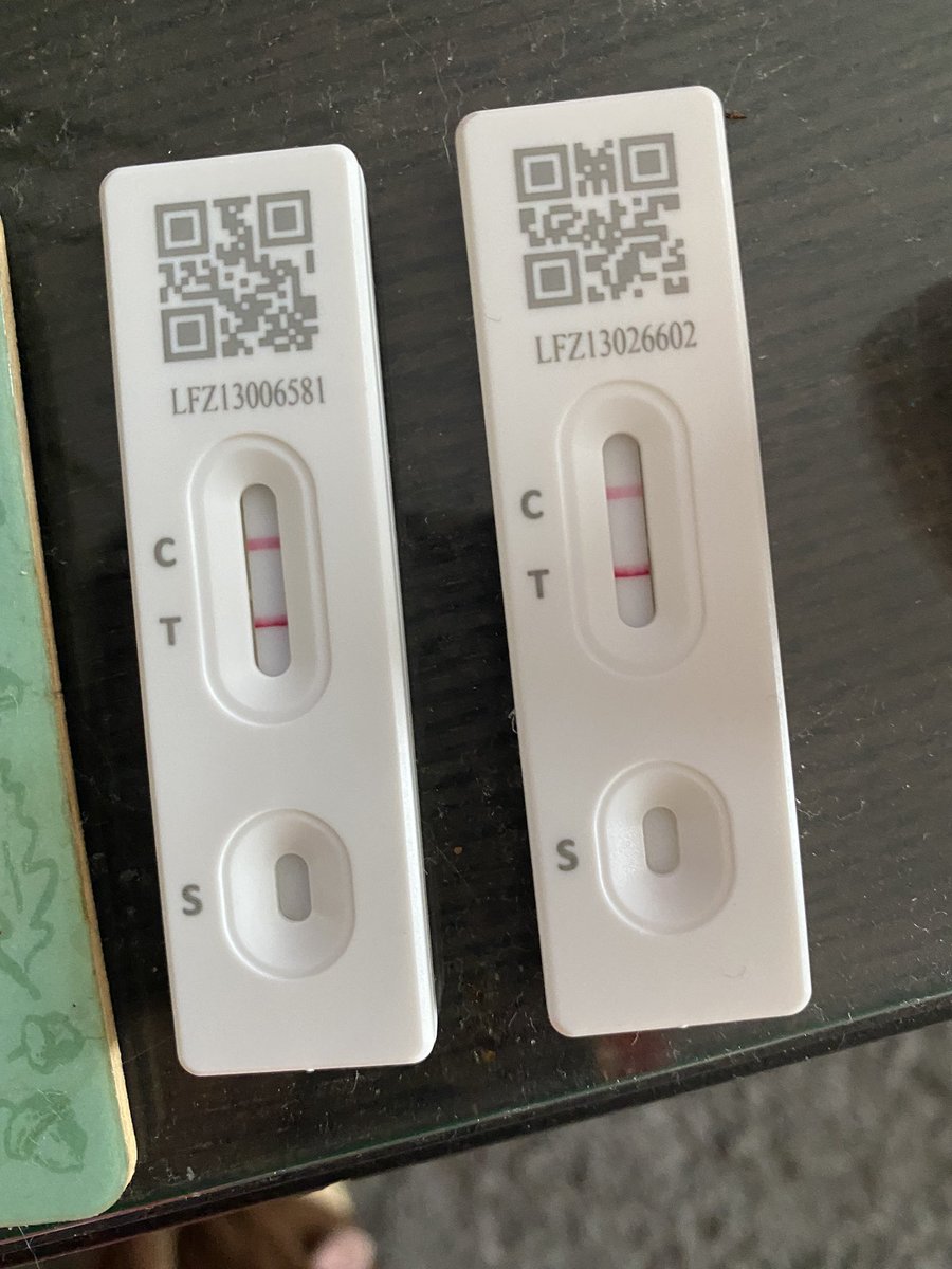 VoxalVisions's tweet photo. Fml I just got better from a kidney infection and now this 😭🤣. Why does my body hate me??? https://t.co/iFqisihdll