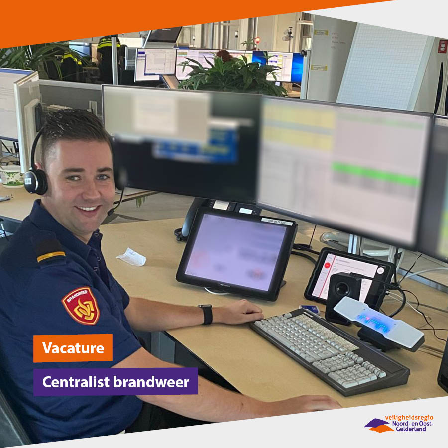 VNOGregio's tweet photo. VACATURE | Centralist brandweer &amp; Flex Centralist brandweer 
Als centralist vorm je de cruciale schakel tussen de mensen ‘op straat’ en de brandweereenheid, tussen incident en inzet. Blijf jij goed functioneren en handelen onder druk? Dan zoeken wij jou!👉 https://t.co/45D5KtvFQO https://t.co/4SlYXr6HjO