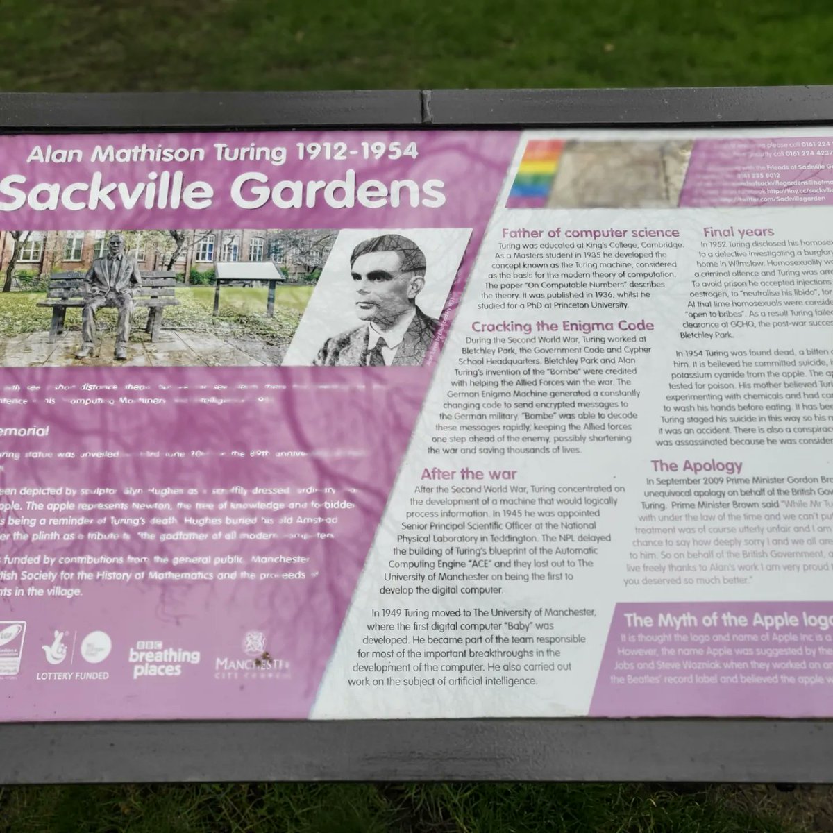 Ahead of my run of performances portraying this great man. I came to pay my respects #RLTBreakingTheCode #alanturing