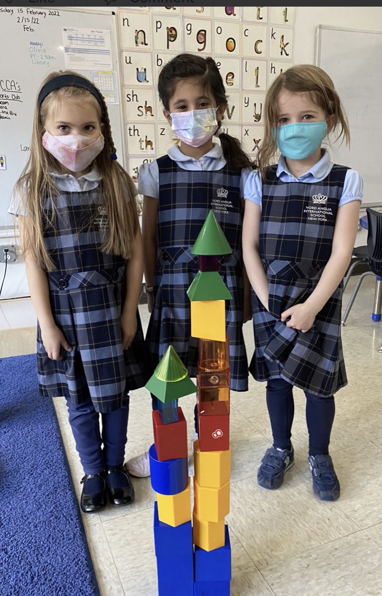 NAISNY's tweet image. Bringing learning to life is part of the NAINSY way! Spotting shapes in NY architecture created the opportunity for our Year 1s (5/6 year olds) to learn the names and properties of 3D shapes.
