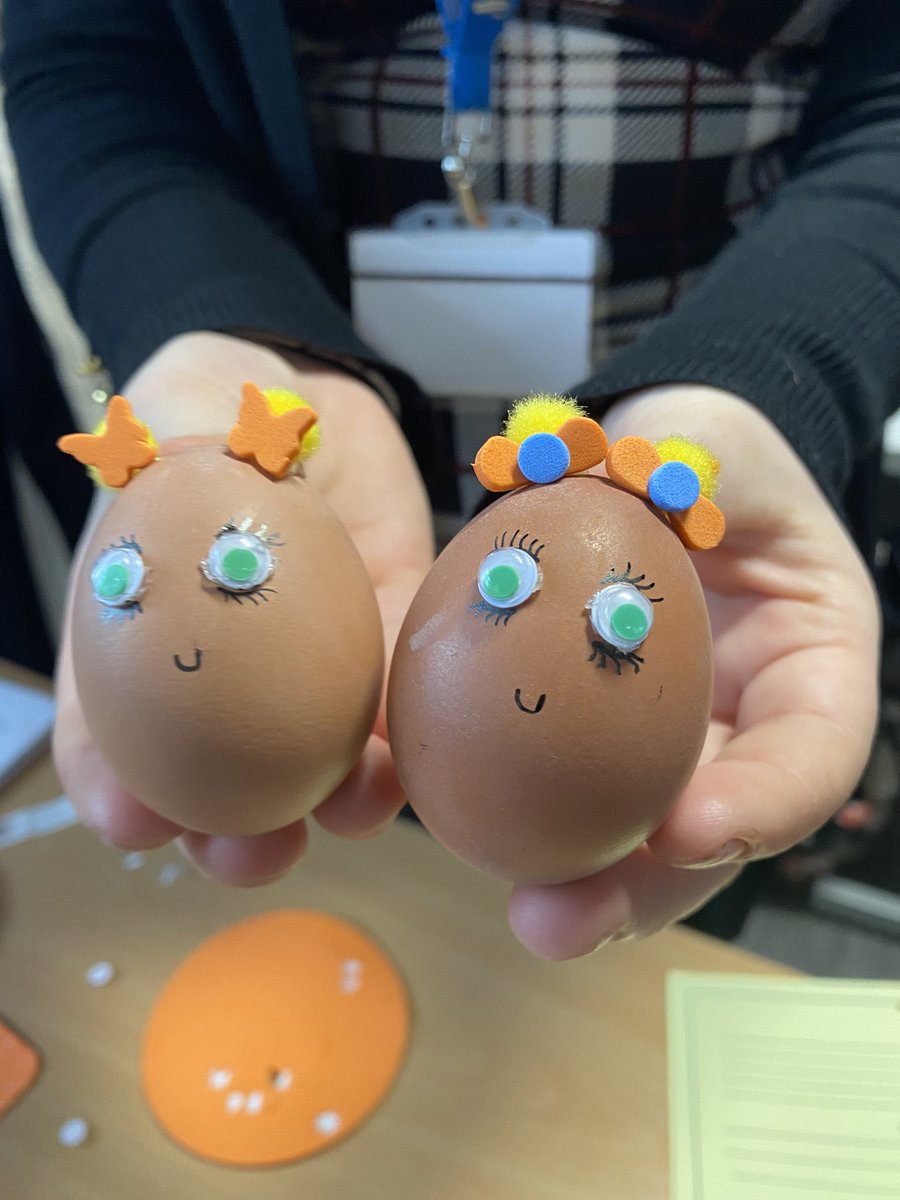 MissPWest's tweet photo. Some brilliant egg babies made today! Who will survive?! @Amethyst6th @AldersleyHighSc https://t.co/uDACS3Z9P2
