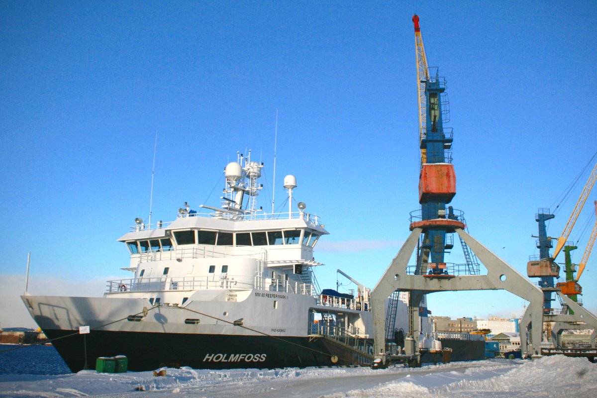 FishPort51's tweet image. Понедельник - день тяжелый, но не тогда, когда на работе тебя ждет такая красота. Мурманский морской рыбный порт, по традиции, желает всем доброго утра и солнечного настроения! ☀
Кстати, как прошли ваши выходные? ☺
-
#Мурманск #порт #солнце