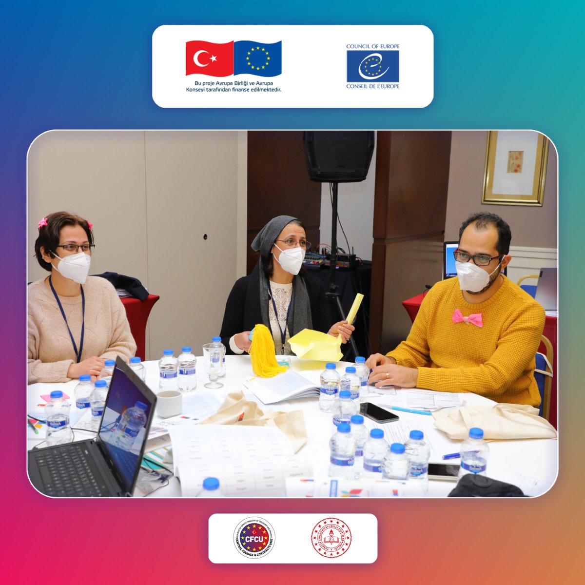 ProjeDemokrasi's tweet photo. Eğiticilerimiz eğitimin üçüncü gününde “Demokratik bir toplum için önce okul” diyerek pilot uygulamayı iyileştirecek yöntemler hakkında fikir alışverişinde bulundu.

@tcmeb
@coe
@cfcuturkey
@EUDelegationTur
@ABBaskanligi

#gelecekbizim 
#ortakgeleceğimiz 
#ipatemelhaklar https://t.co/sKwoi5Zsdy