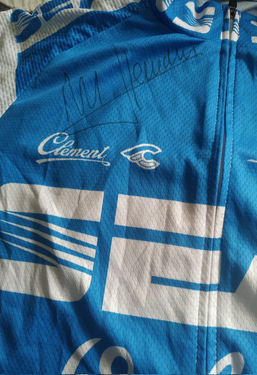 Juanfran de la Cruz (@juanfdelacruz) on Twitter photo Hoy estuve con <a href="/MathieuHermans1/">Mathieu Hermans</a> y ahora sí que sí mi réplica del maillot del Seat-Orbea está completa 😀. #Ciclismo #Cycling #Cyclisme Hoy estuve con <a href="/MathieuHermans1/">Mathieu Hermans</a> y ahora sí que sí mi réplica del maillot del Seat-Orbea está completa 😀. #Ciclismo #Cycling #Cyclisme