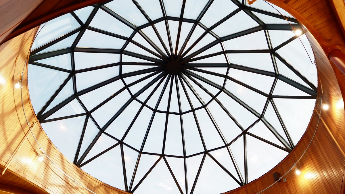 cincylibrary's tweet image. Every one of our #41branches are unique. Example #1: Our beautifully designed Green Twp. Branch! ✨😍

Explore more at the Library today: cinlib.org/locations